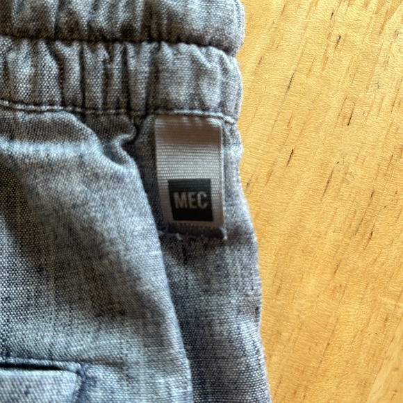 MEC Women’s Hemp Capri Pants - Picture 3 of 10